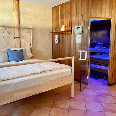 Private Spa Mit Sauna Und Whirlpool Schrozberg Exteriér fotografie