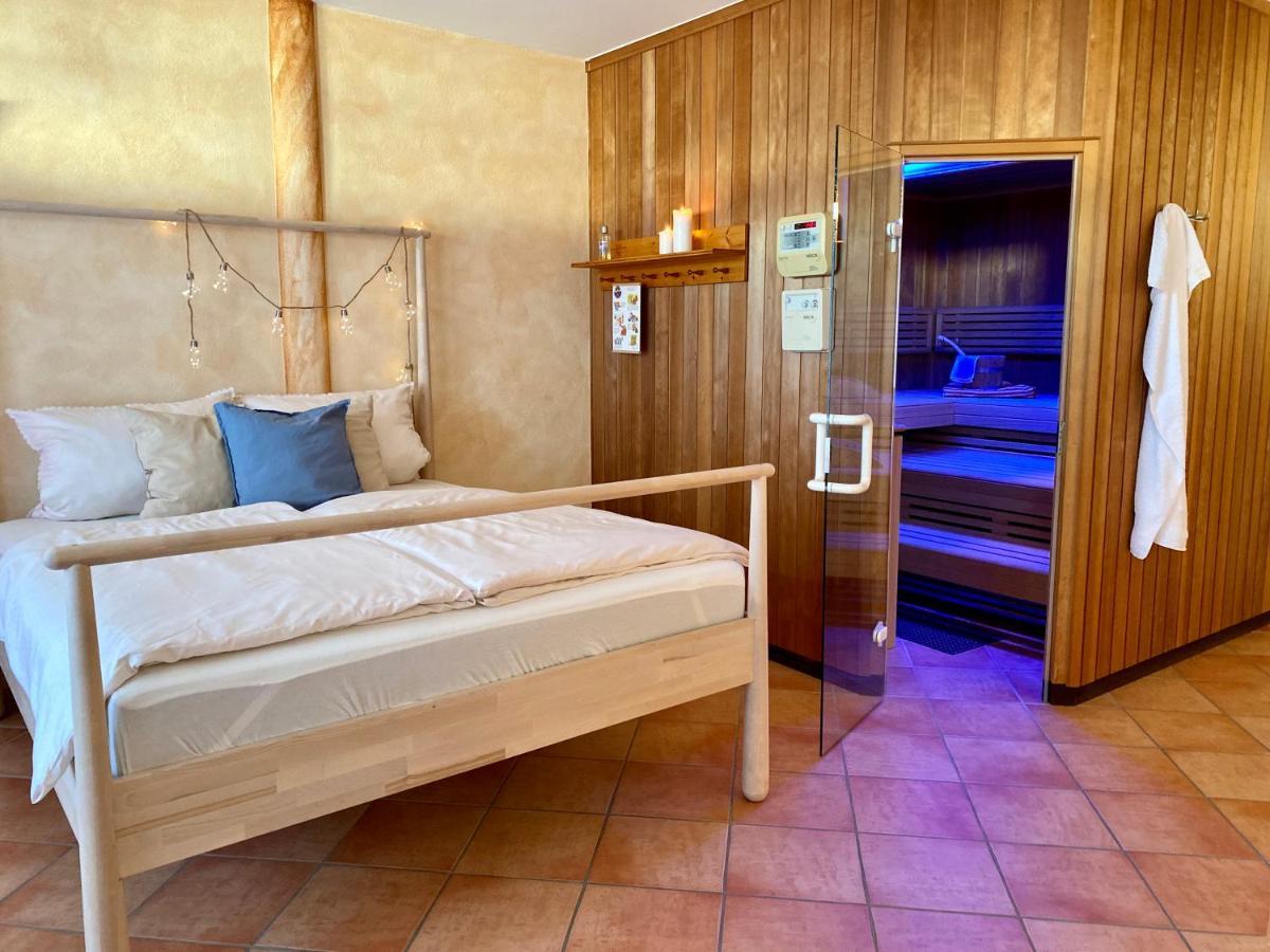 Private Spa Mit Sauna Und Whirlpool Schrozberg Exteriér fotografie