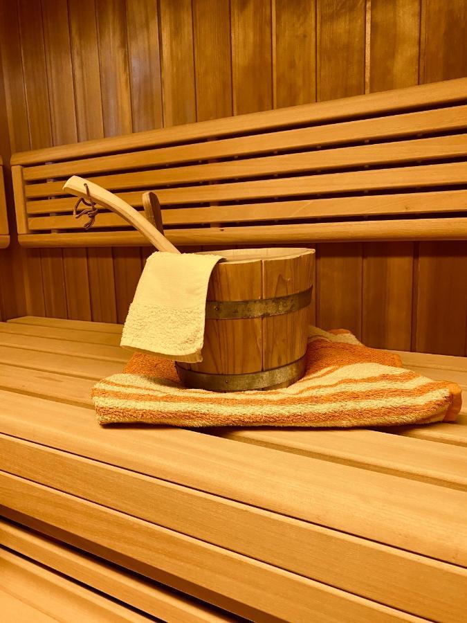 Private Spa Mit Sauna Und Whirlpool Schrozberg Exteriér fotografie